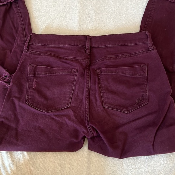 Express Burgundy Ankle Mid Rise Legging Jeans, size 2 - Picture 3 of 3